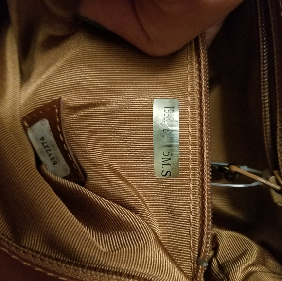 Sale! Vintage Chanel tassel shoulder bag - Picture 9 of 16